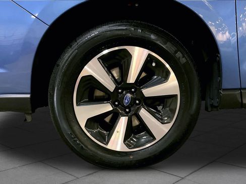 Used 2017 Subaru Forester 2.5i w/ Alloy Wheel Package AWD/4WD image 11