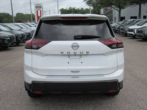 New 2026 Nissan Rogue SV FWD image 4
