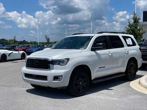 Used 2022 Toyota Sequoia TRD Sport RWD image 4