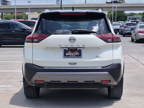 Used 2023 Nissan Rogue SL w/ SL Premium Package FWD image 5