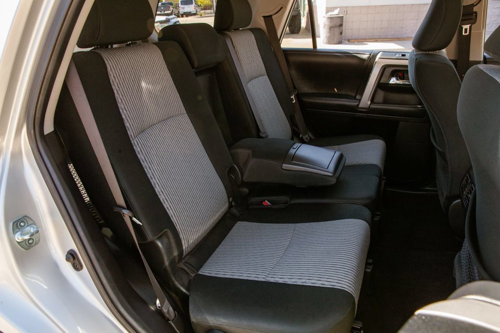 Used 2019 Toyota 4Runner SR5 AWD/4WD image 13