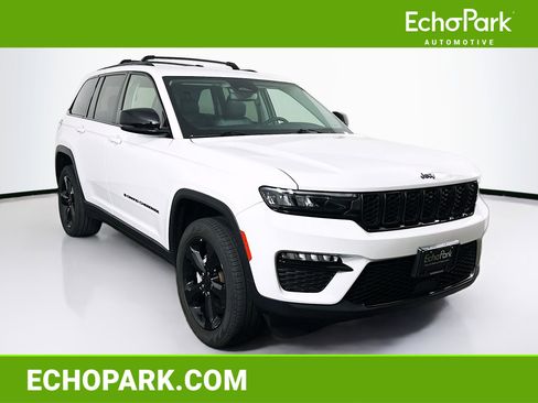 Used 2023 Jeep Grand Cherokee Limited w/ Black Appearance Package AWD/4WD image 1