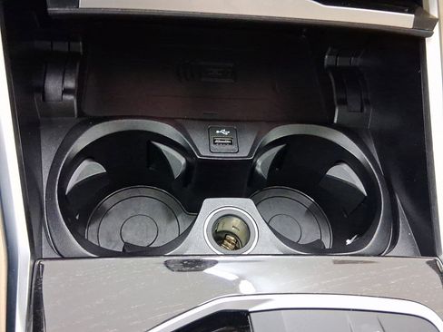 Used 2023 BMW 330i Sedan w/ Convenience Package image 26