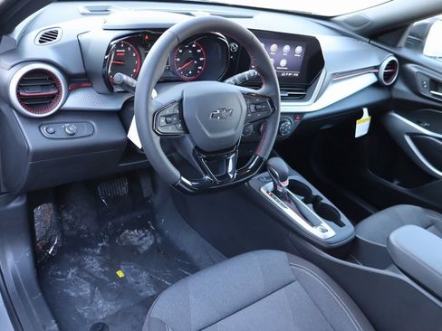 New 2026 Chevrolet Trax RS image 5