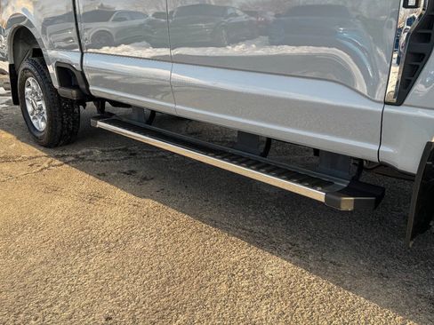 Used 2026 Ford F250 XLT w/ FX4 Off-Road Package image 11