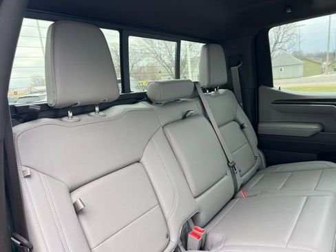 Used 2023 Chevrolet Silverado 1500 LTZ w/ LTZ Premium Package image 11