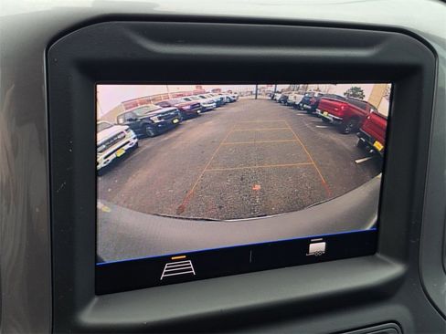 Used 2021 Chevrolet Silverado 1500 Custom image 17