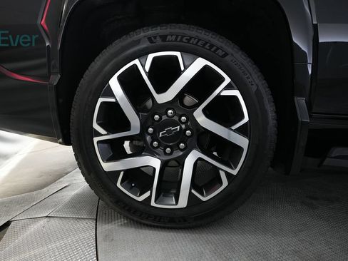Used 2024 Chevrolet Silverado EV RST AWD/4WD image 16