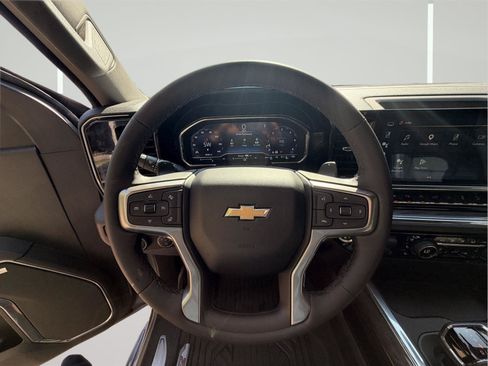 Used 2023 Chevrolet Silverado 1500 LTZ AWD/4WD image 24