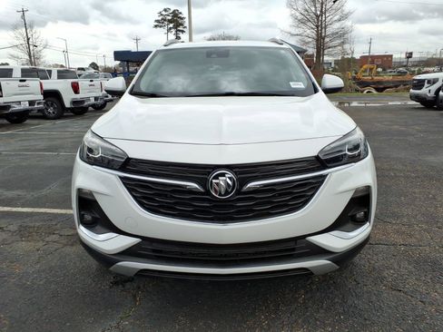 Used 2020 Buick Encore GX Essence image 2