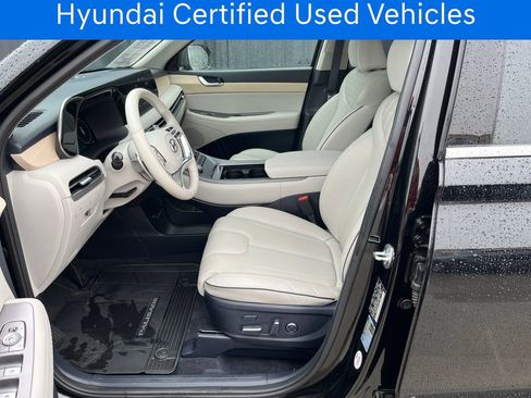 Used 2023 Hyundai Palisade Limited w/ Winter Package AWD/4WD image 15