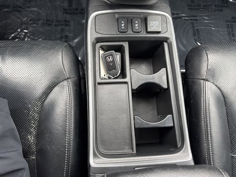 Used 2016 Honda CR-V Touring image 29