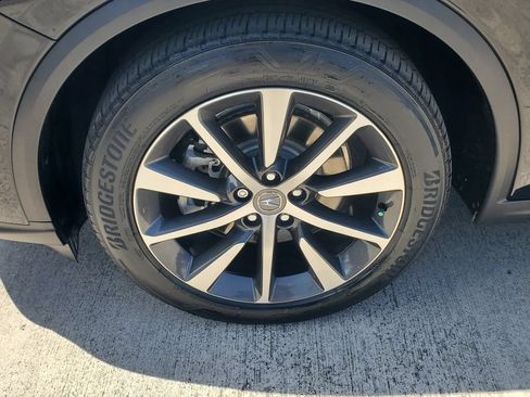 Used 2025 Acura MDX w/ Technology Package FWD image 4