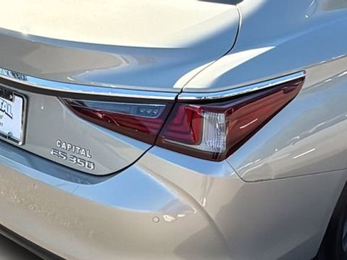 Used 2023 Lexus ES 350 w/ Premium Package image 37