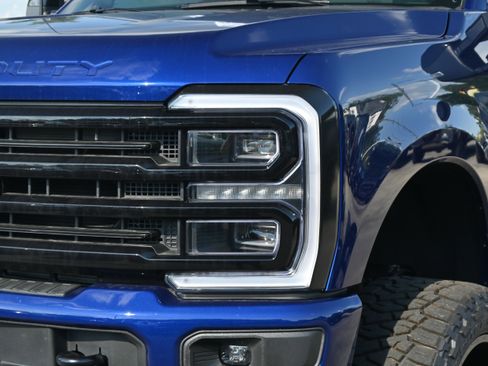 Used 2026 Ford F250 Platinum AWD/4WD image 6