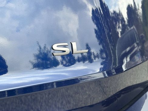 New 2025 Nissan Rogue SL w/ SL Premium Package FWD image 25