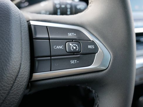 New 2026 Jeep Compass Latitude image 18