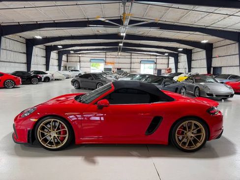 Used 2022 Porsche 718 Boxster Spyder RWD image 80