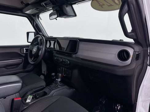 Used 2024 Jeep Wrangler Unlimited w/ Convenience Group image 27