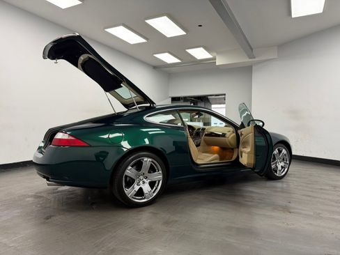 Used 2008 Jaguar XK Coupe RWD image 39