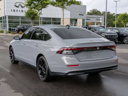 Used 2025 Honda Accord SE image 5