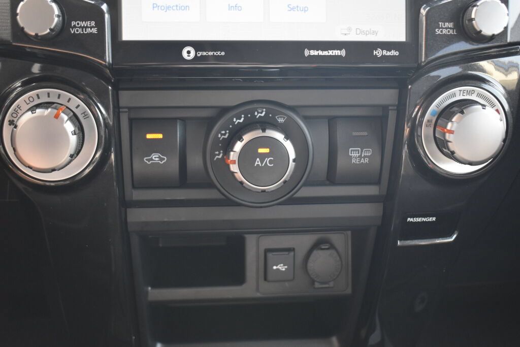 Certified 2021 Toyota 4Runner TRD Off-Road Premium w/ Moonroof Package AWD/4WD image 12