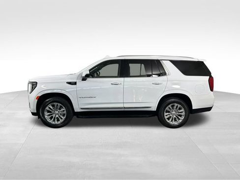Used 2024 GMC Yukon SLT w/ SLT Premium Package AWD/4WD image 3