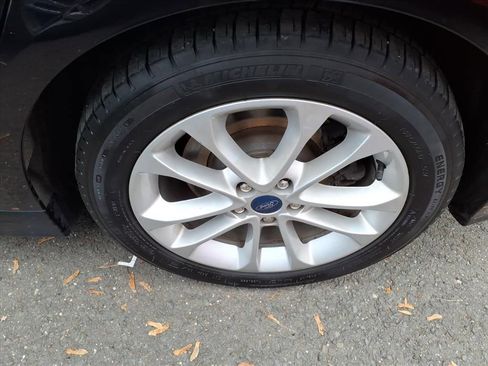 Used 2019 Ford Fusion Energi Titanium image 6