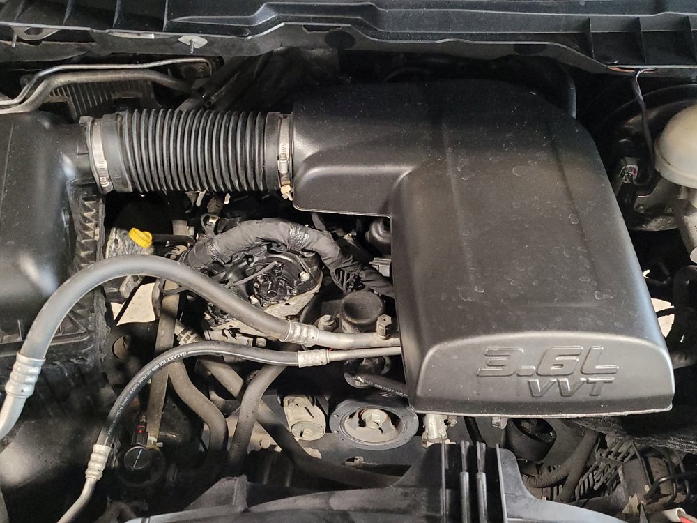 Used 2021 RAM 1500 Classic SLT RWD image 30