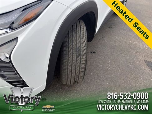 Used 2025 Chevrolet Trax LT w/ LT Convenience Package image 26