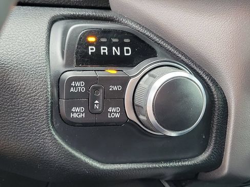 Used 2019 RAM 1500 Big Horn AWD/4WD image 11