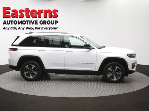 Used 2023 Jeep Grand Cherokee 4WD 4xe image 52