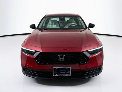 Used 2025 Honda Accord SE image 2