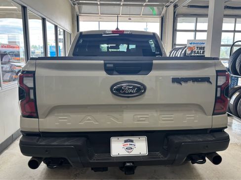Used 2025 Ford Ranger Raptor AWD/4WD image 5