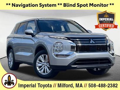 Used 2025 Mitsubishi Outlander ES