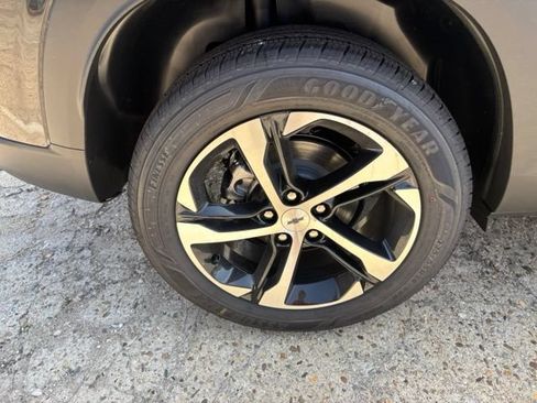 New 2026 Chevrolet Trax RS w/ Driver Confidence Package FWD image 9