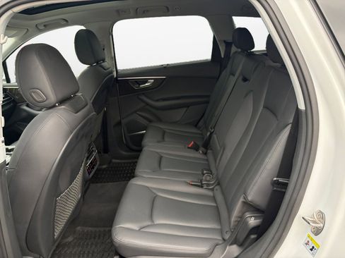 Used 2023 Audi Q7 2.0T Premium Plus image 12