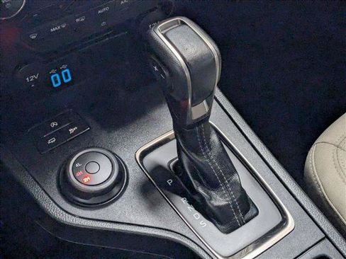 Used 2022 Ford Ranger XLT w/ Equipment Group 301A Mid image 16