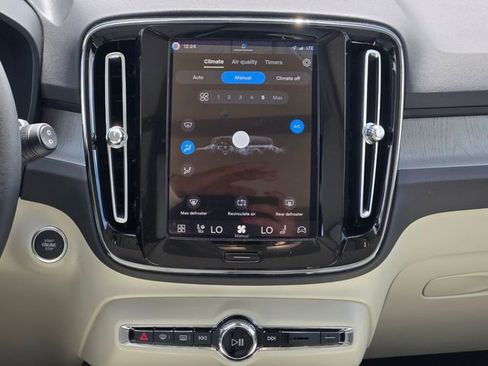 New 2026 Volvo XC40 B5 Plus w/ Protection Package Premier image 18