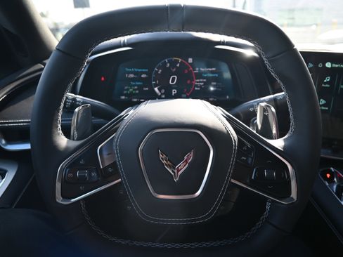 Used 2025 Chevrolet Corvette Stingray Coupe w/ 1LT image 19