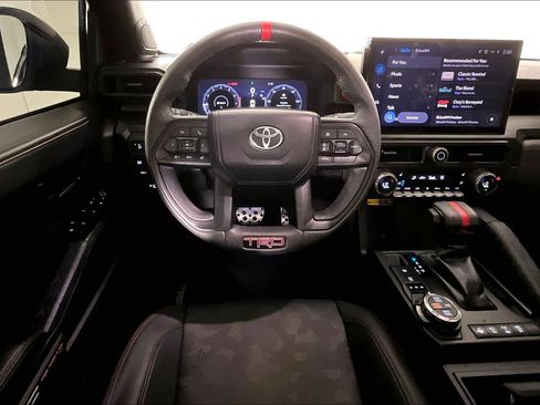 Used 2025 Toyota Tacoma TRD Pro image 6
