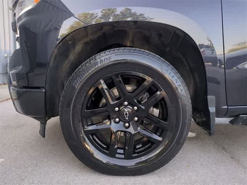 Used 2023 Chevrolet Silverado 1500 RST image 13