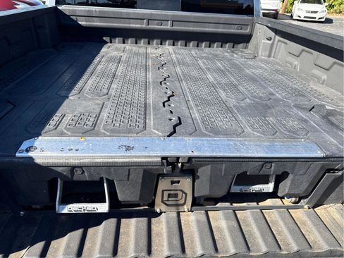 Used 2019 GMC Sierra 1500 SLT w/ SLT Premium Plus Package image 25