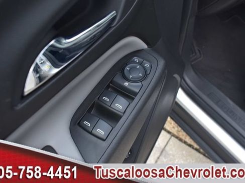 Used 2020 Chevrolet Equinox LT FWD image 18