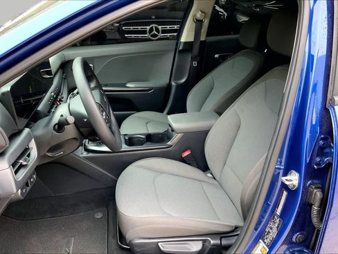 Used 2025 Kia K4 FWD image 8