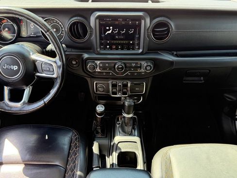 Used 2020 Jeep Wrangler Unlimited Sahara AWD/4WD image 11