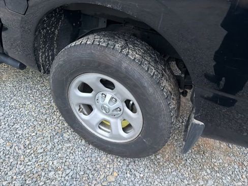 Used 2021 Nissan Titan S w/ S Utility Package image 6