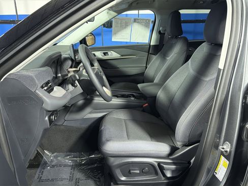 Used 2026 Ford Explorer Active AWD/4WD image 27