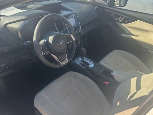 Used 2018 Subaru Impreza 2.0i Premium image 5