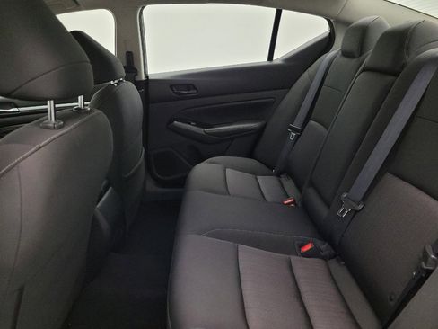 Used 2023 Nissan Altima 2.5 SV w/ SV Premium Package FWD image 18